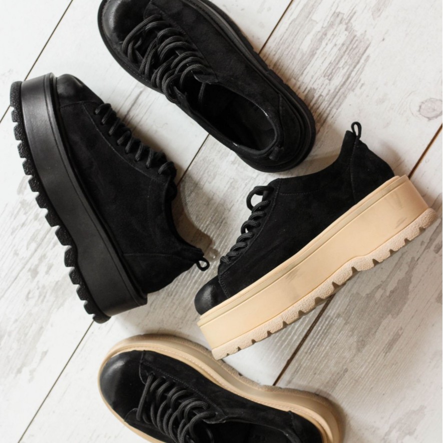 *. Sneakers - Medellin - Velur Black