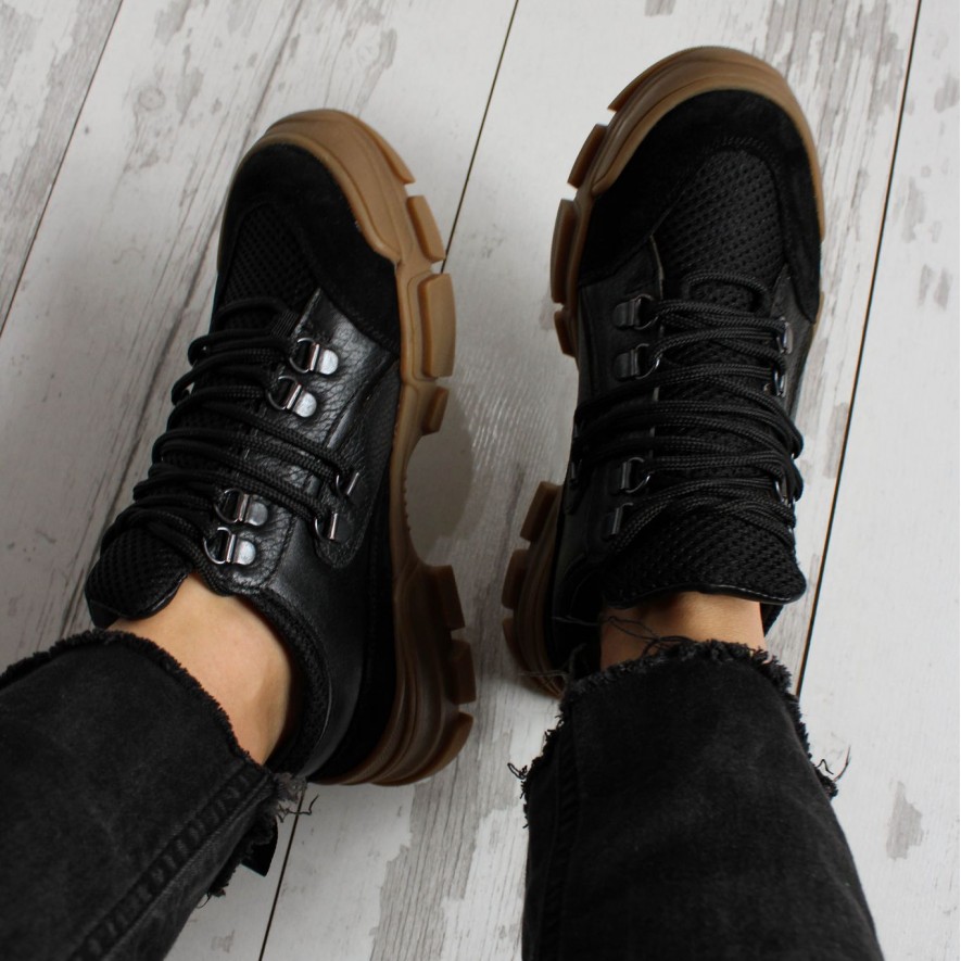 *  Sneakers - Mondo - Utility