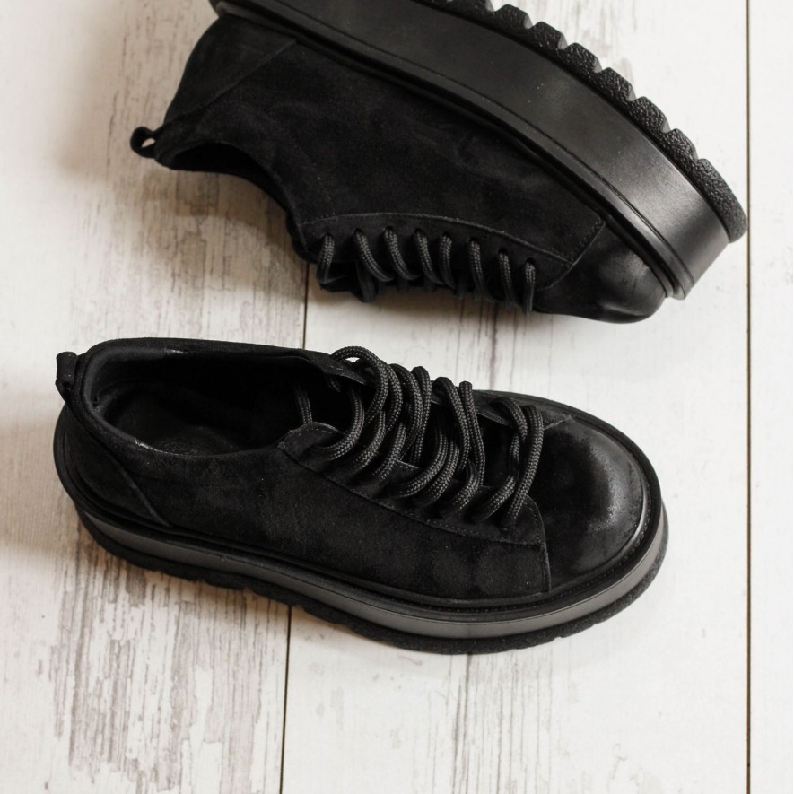 *. Sneakers - Medellin - Velur Black