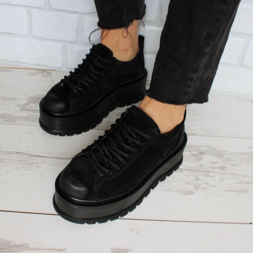 *. Sneakers - Medellin - Velur Black