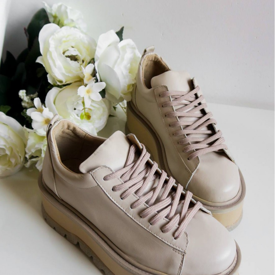 *. Sneakers - Medellin - Nude - Basic