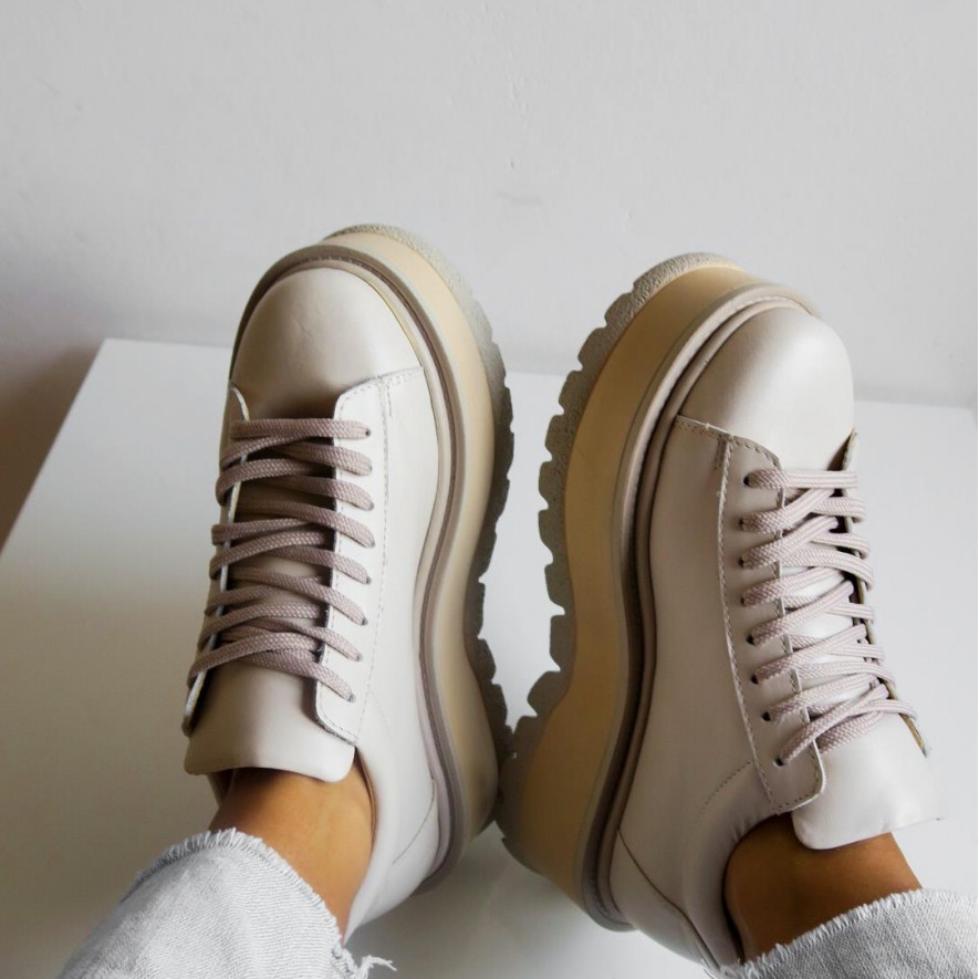 *. Sneakers - Medellin - Nude - Basic