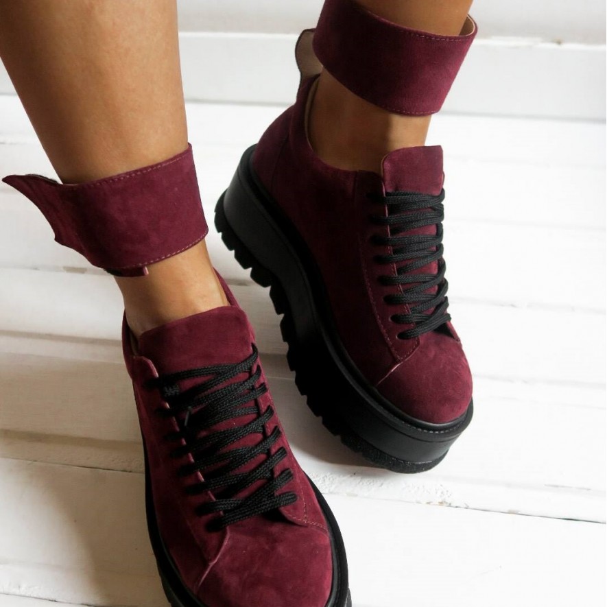 *. Sneakers - Medellin - Burgundy