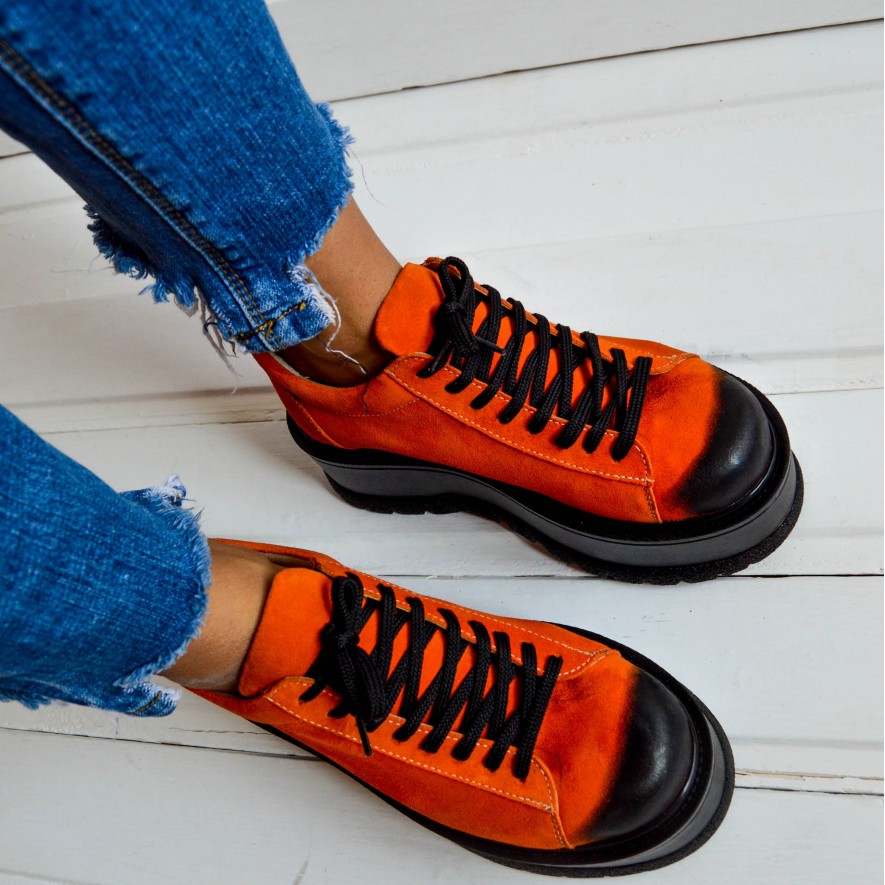 *. Sneakers - Medellin - Orange - Basic