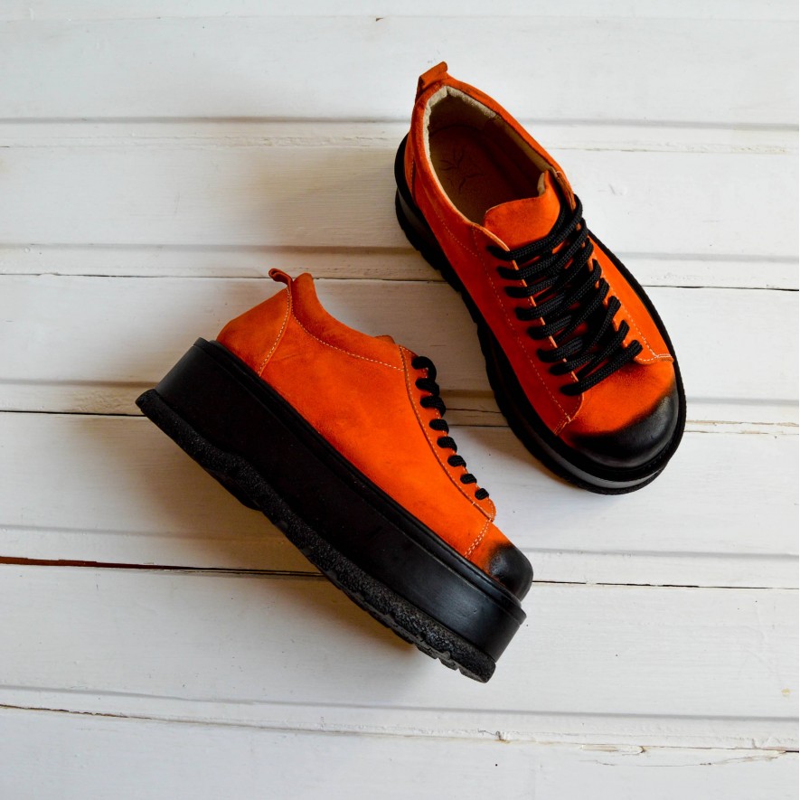 *. Sneakers - Medellin - Orange - Basic