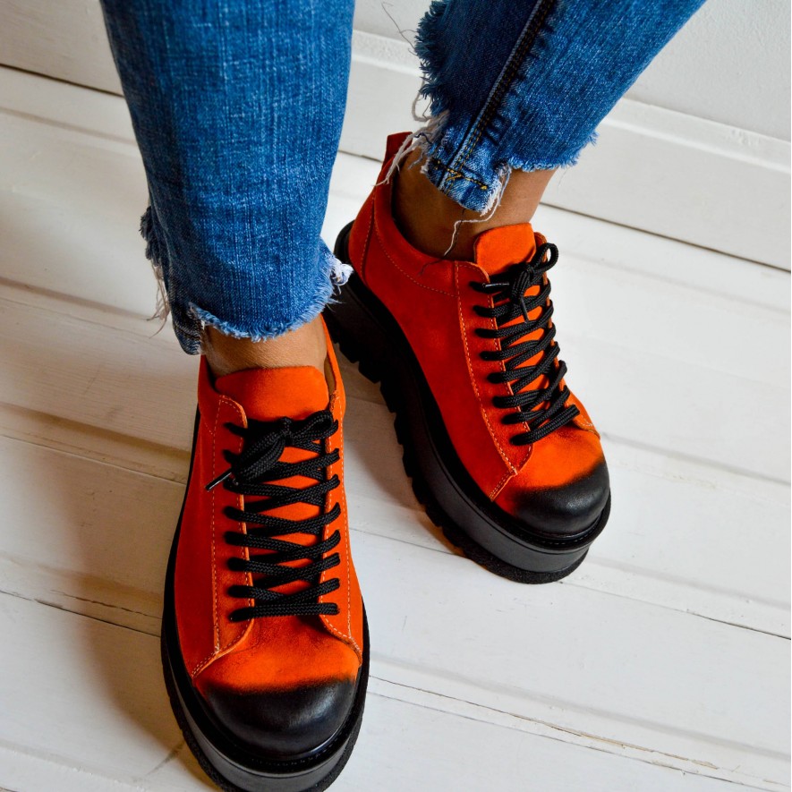 *. Sneakers - Medellin - Orange - Basic