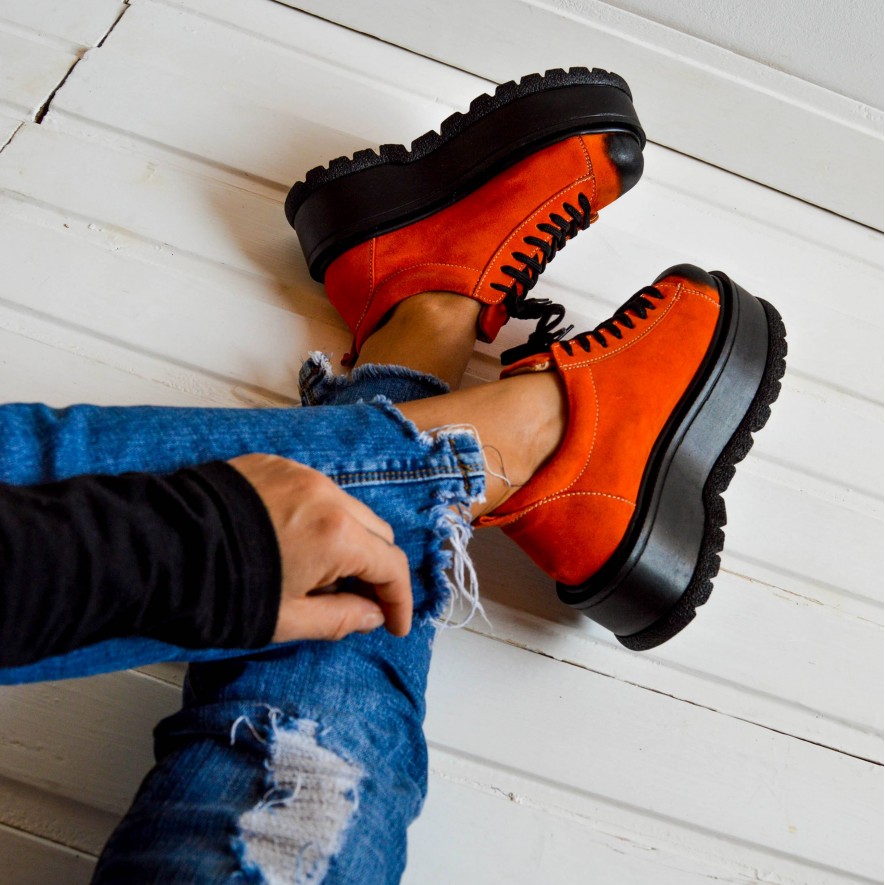 *. Sneakers - Medellin - Orange - Basic