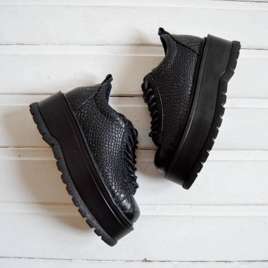 *. Sneakers - Medellin - Croco Black 