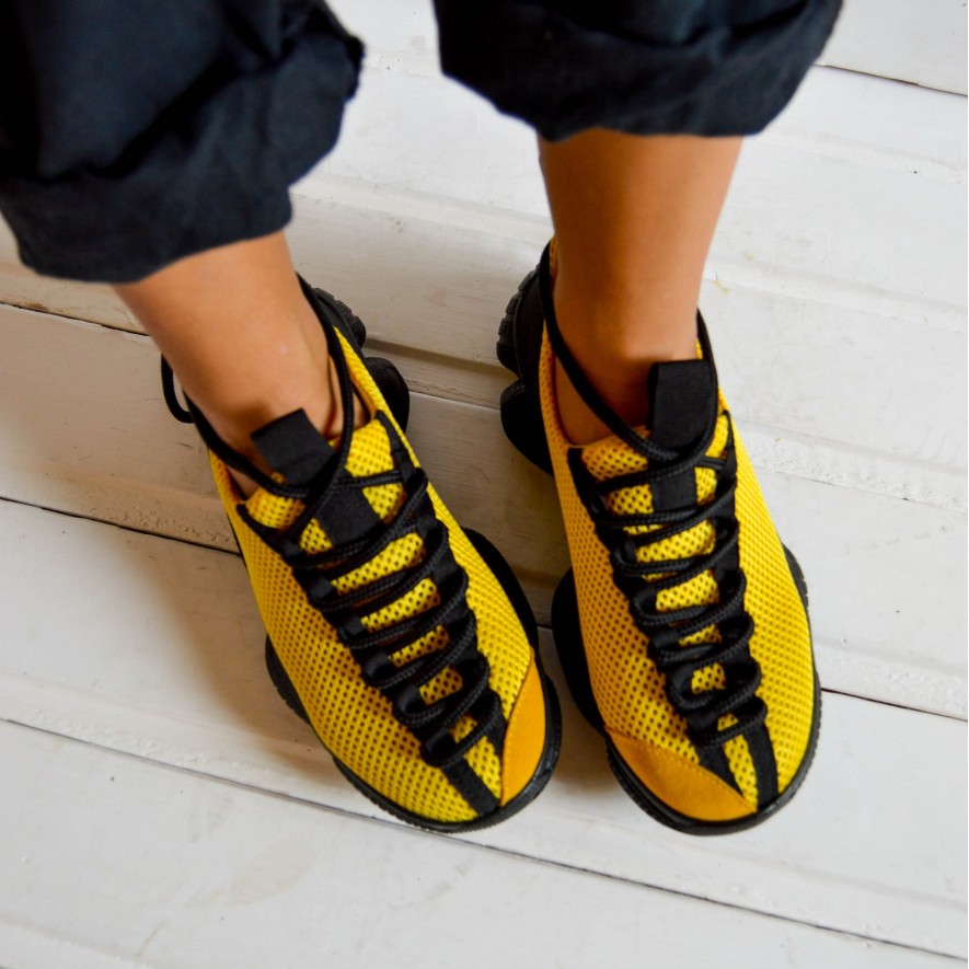 * Sneakers - Fly - Bee - UNISEX