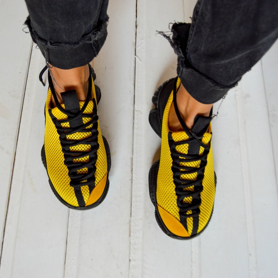 * Sneakers - Fly - Bee - UNISEX