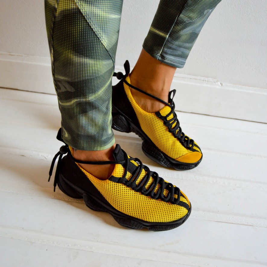 * Sneakers - Fly - Bee - UNISEX