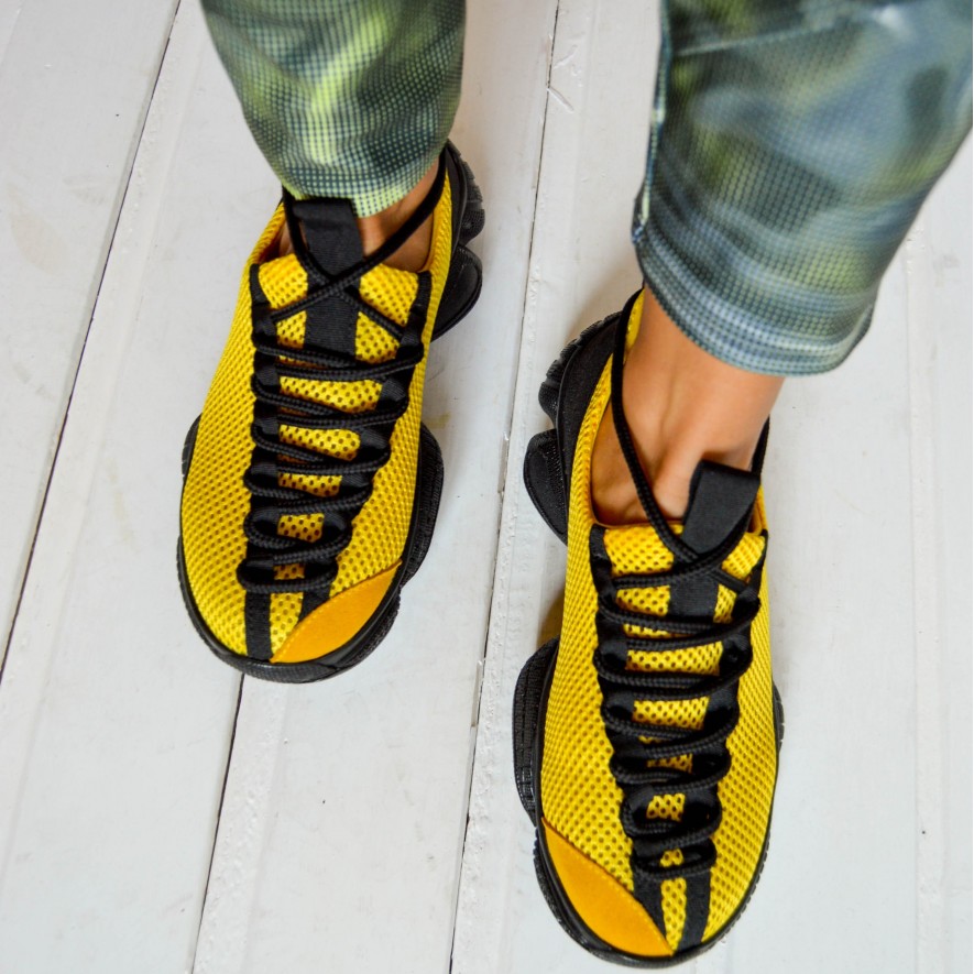 * Sneakers - Fly - Bee - UNISEX