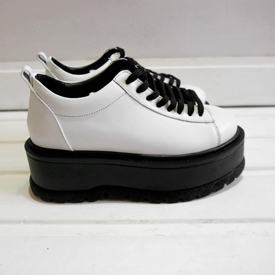 *. Sneakers - Medellin - Full White