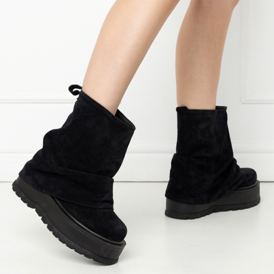       Ghete -  Slouchy Short - Black